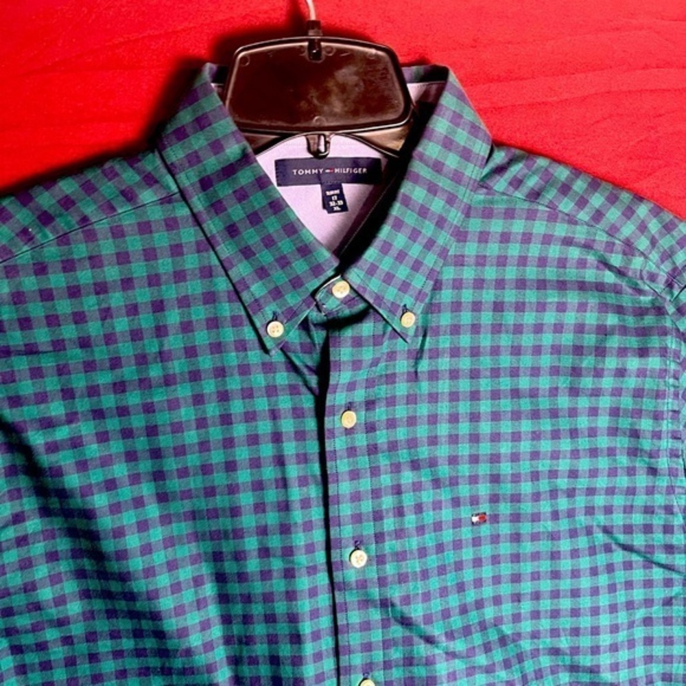 Tommy Hilfiger classic fit‎ long sleeve button up (XL  32-33)
